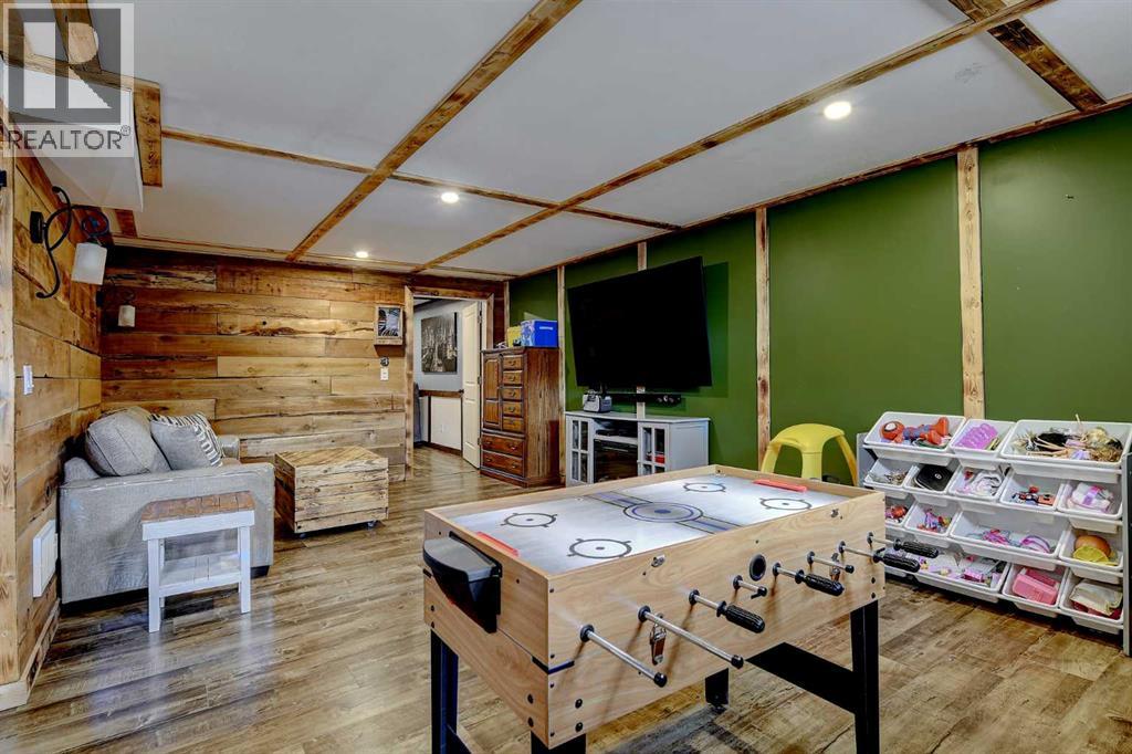 11214 92B Street - 22