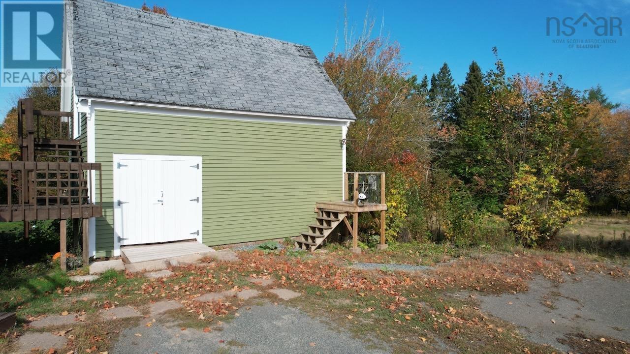 Property 22 of 48 of 15 James Street
