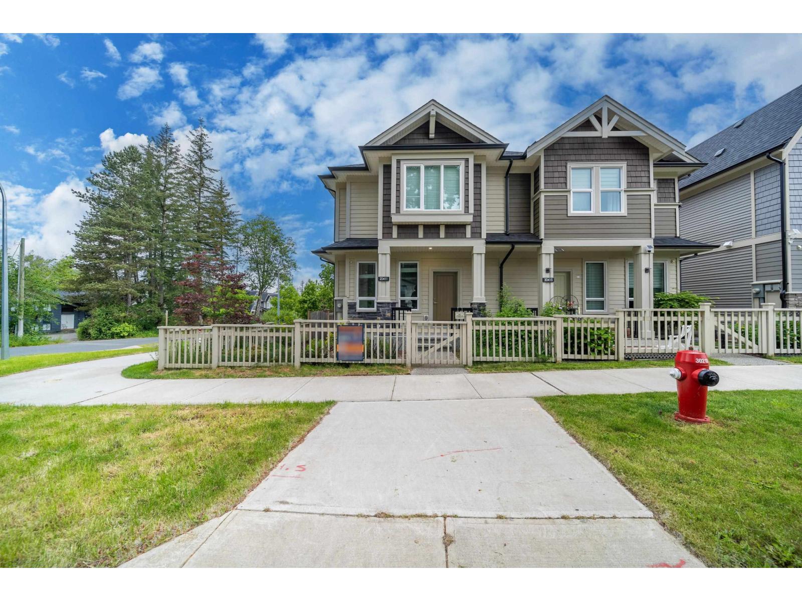 20411 76 Avenue - main photo