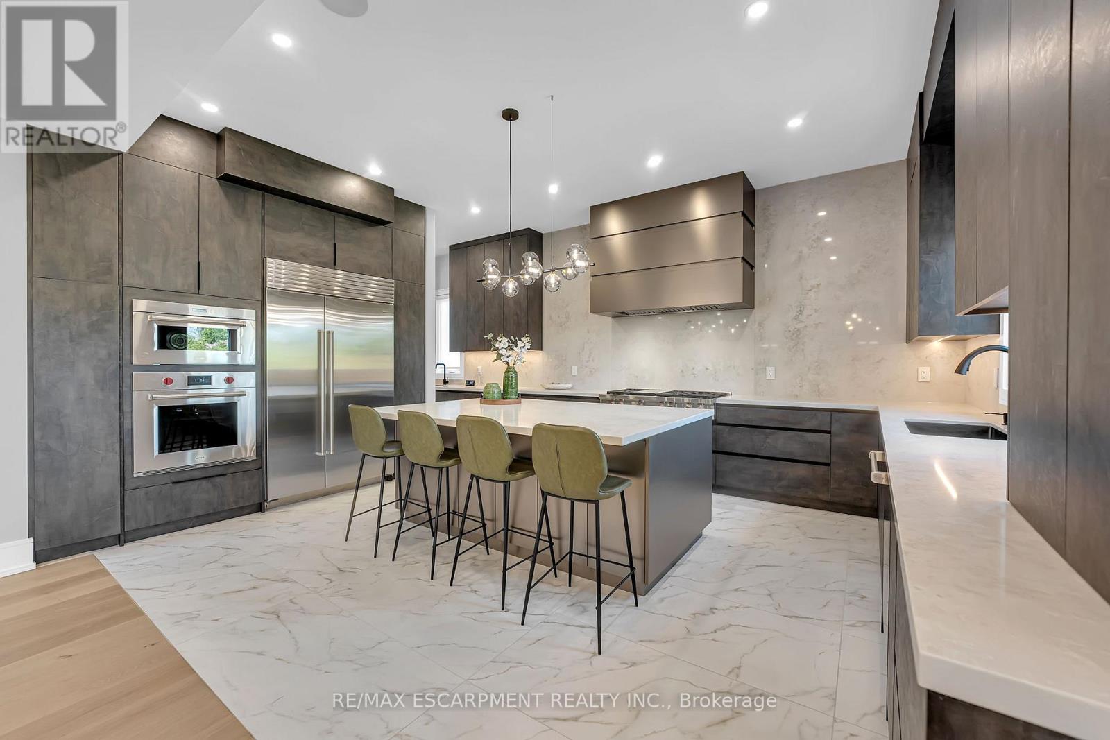 221 MORDEN ROAD - 13