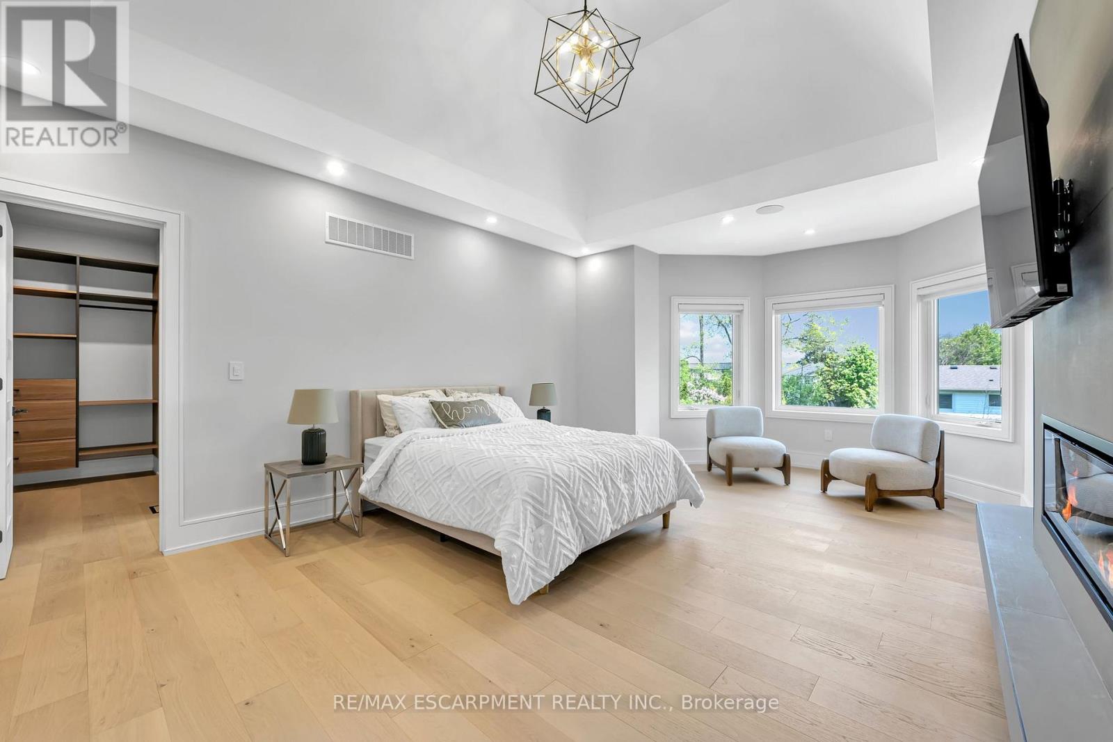 221 MORDEN ROAD - 28