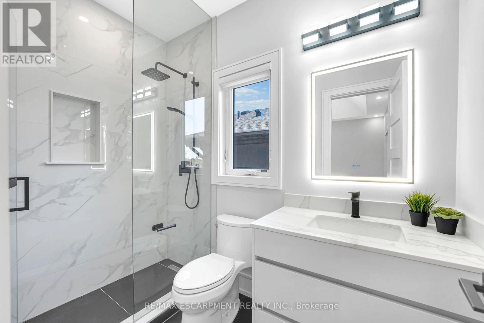 221 MORDEN ROAD - 33