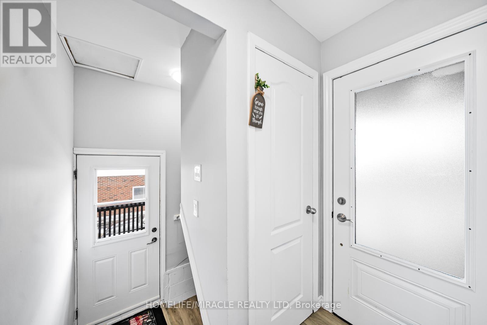 207 BAKER STREET - 17