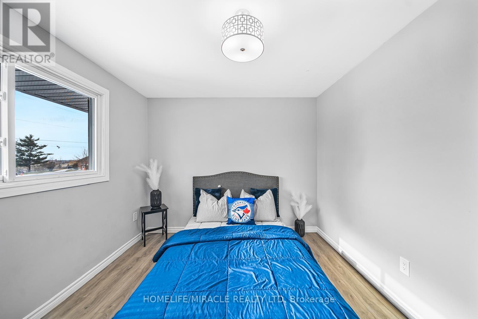 207 BAKER STREET - 27