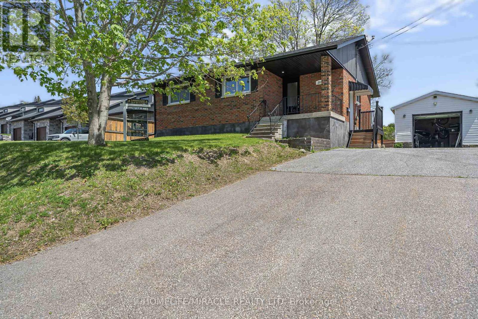 207 BAKER STREET - Image 3