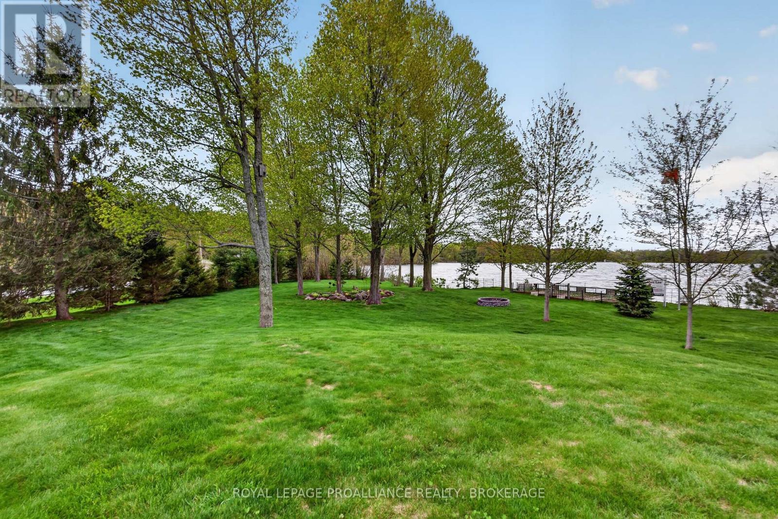 4075 STONE POINT ROAD - 43