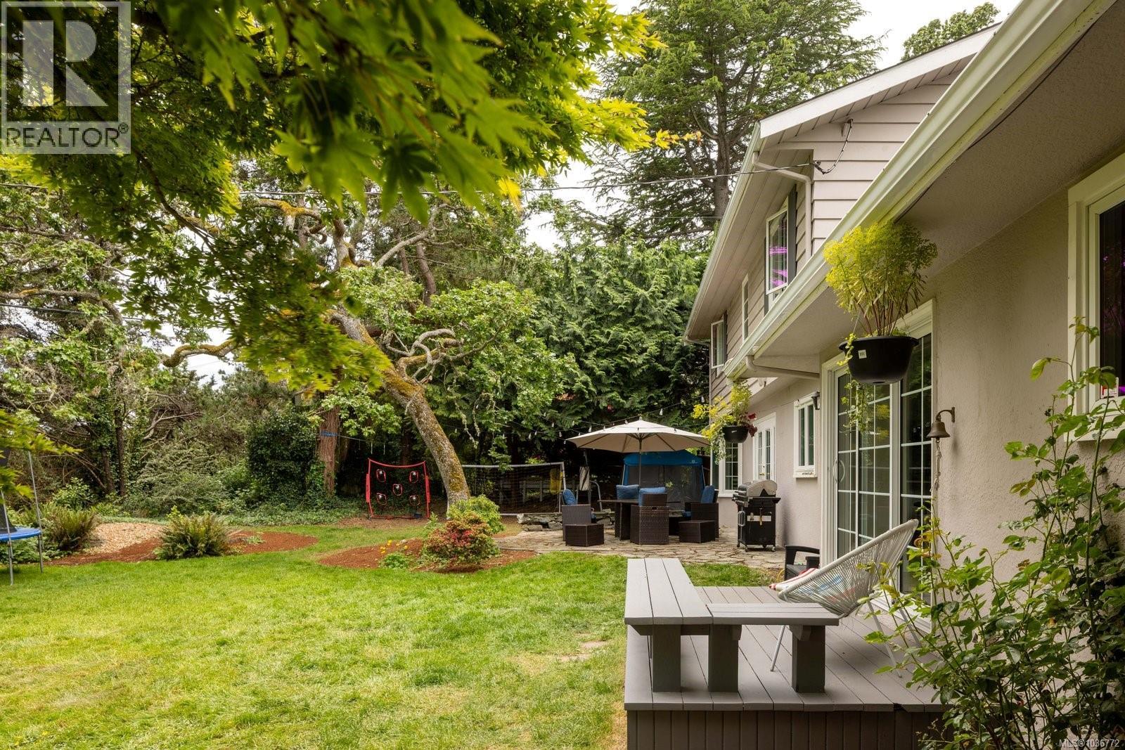  3215 Norfolk Road, Oak Bay