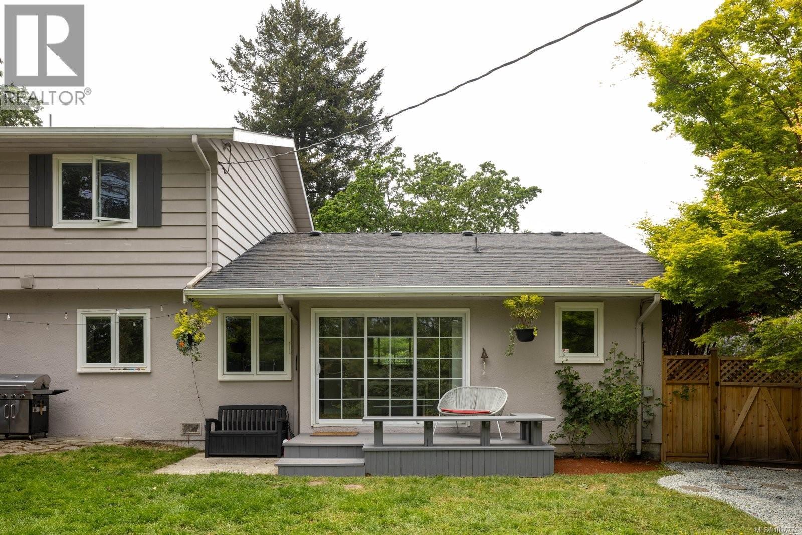  3215 Norfolk Road, Oak Bay