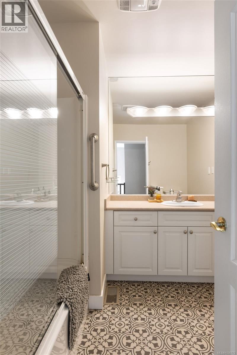  3215 Norfolk Road, Oak Bay