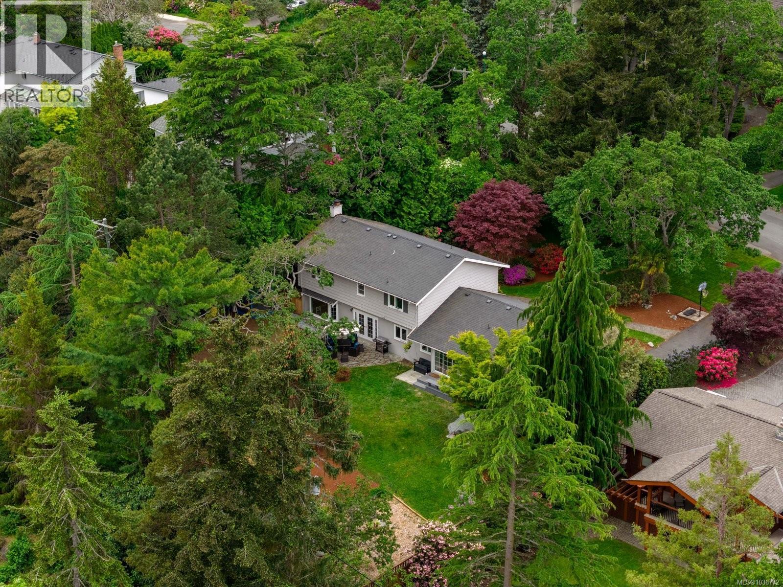  3215 Norfolk Road, Oak Bay