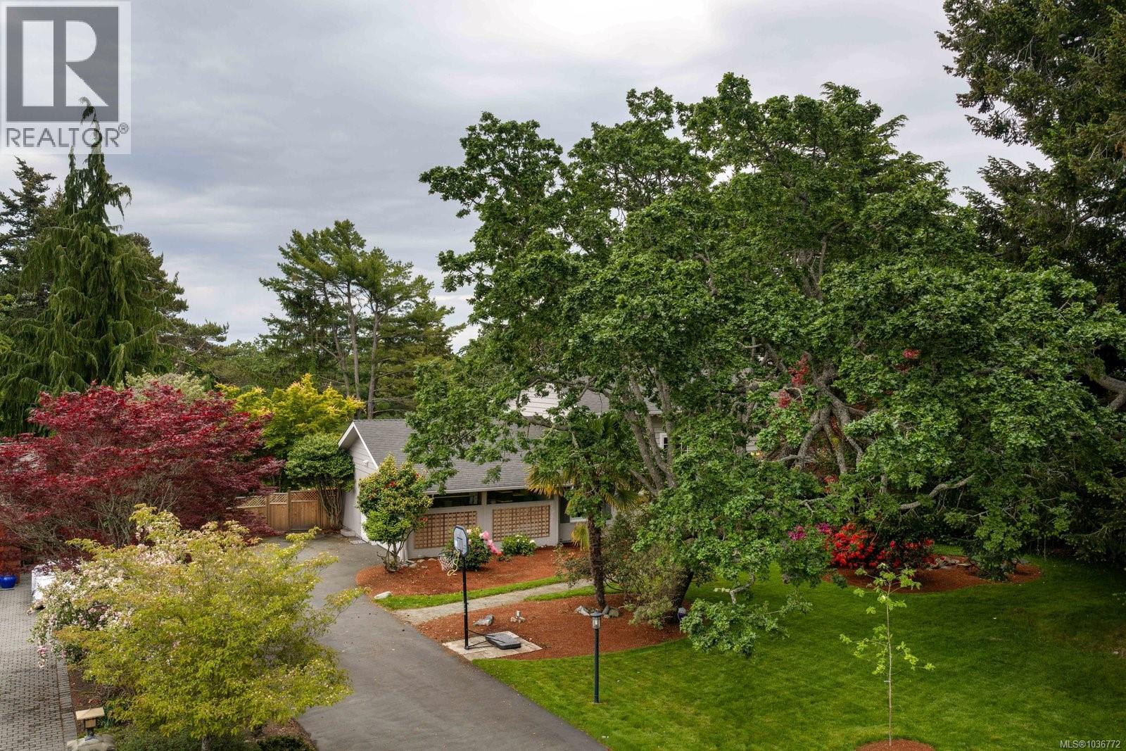  3215 Norfolk Road, Oak Bay