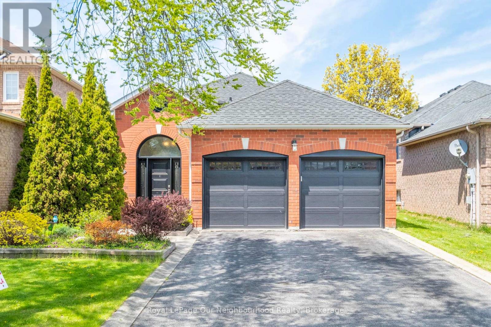 105 PARNELL CRESCENT - 1