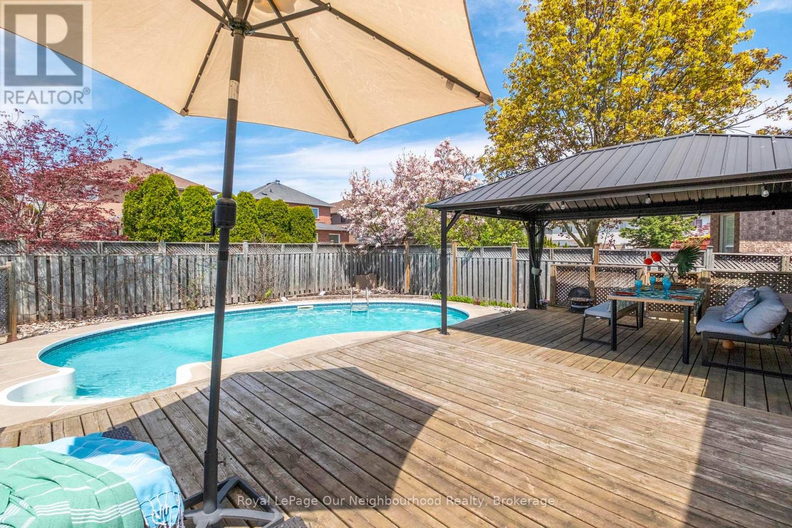 105 PARNELL CRESCENT - 33
