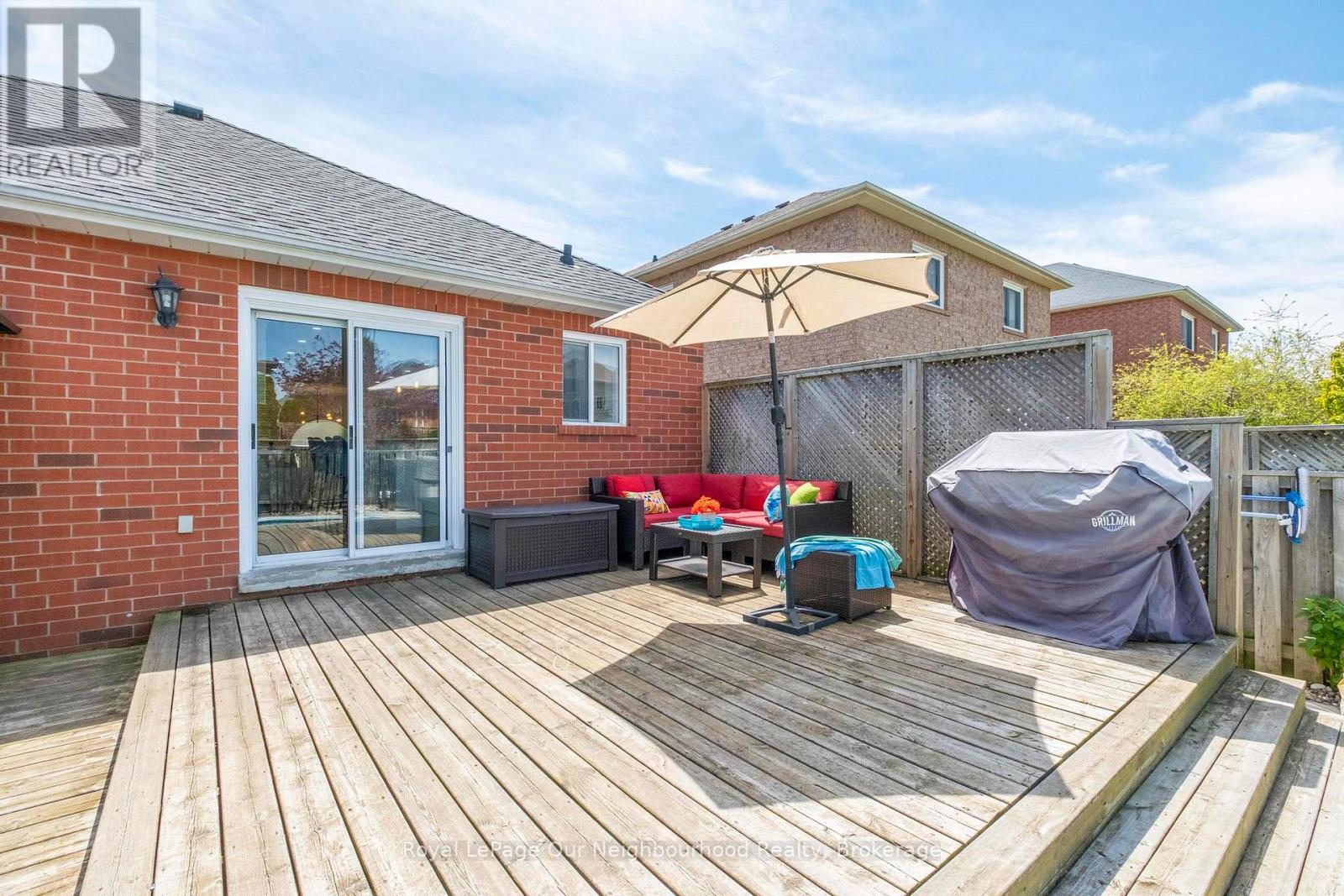 105 PARNELL CRESCENT - 35