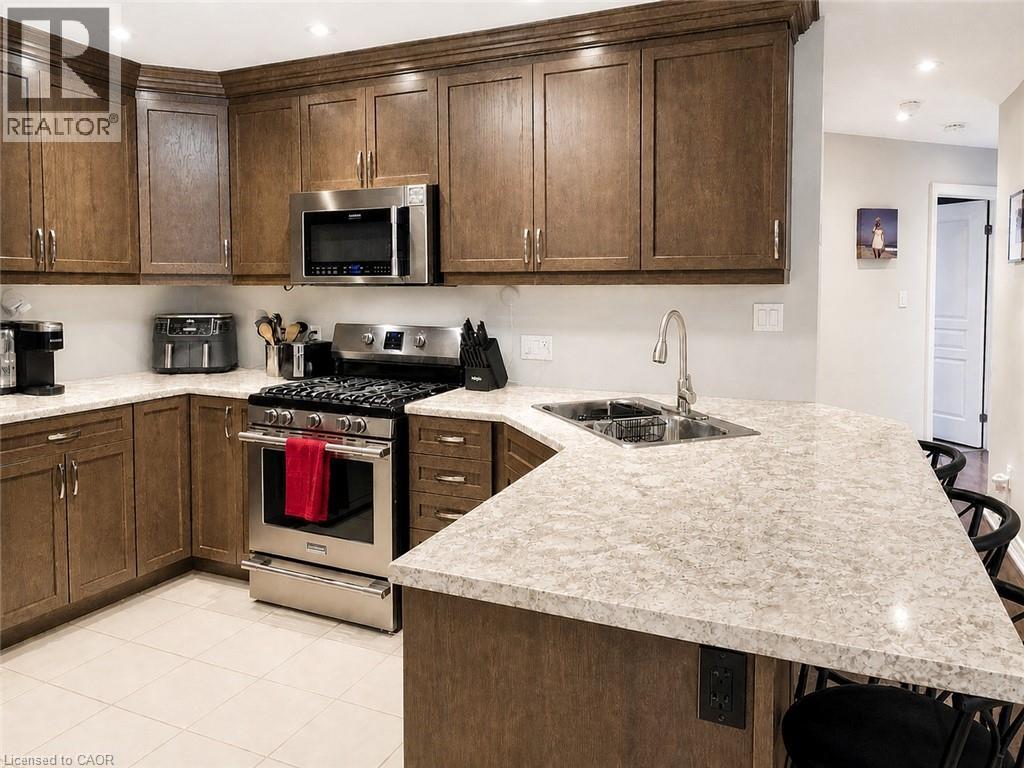 112 ANASTASIA Boulevard - 14