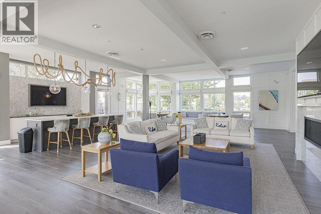 121 5550 ADMIRAL WAY, Ladner