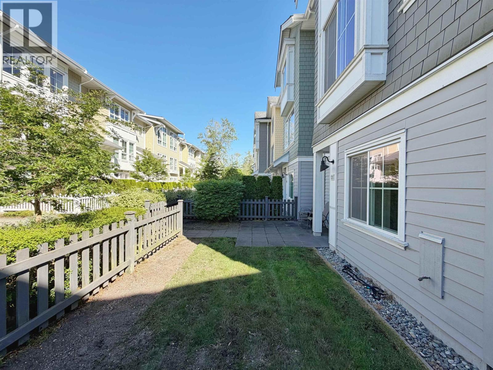 121 5550 ADMIRAL WAY, Ladner