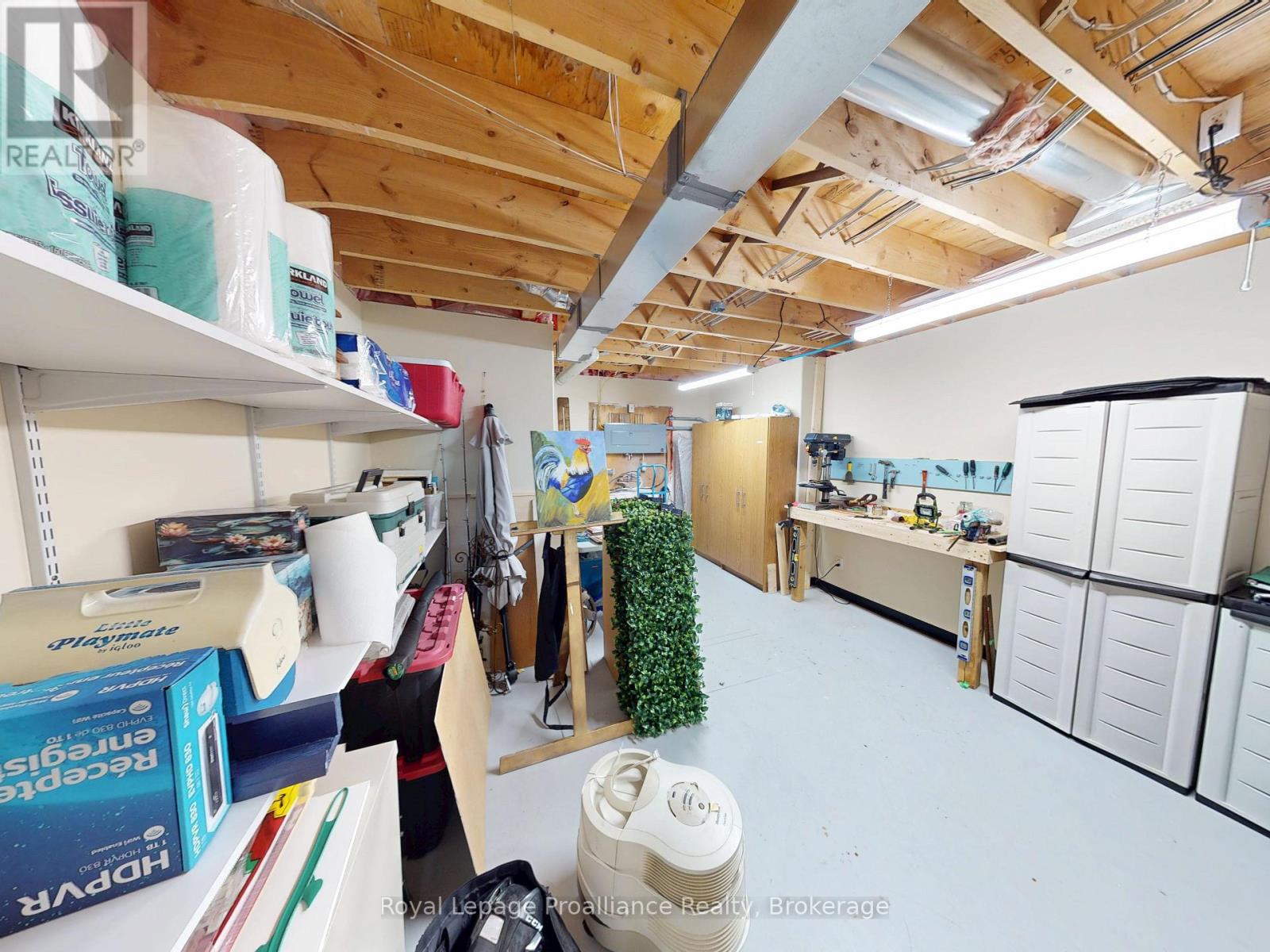 #2 16 LANE AVENUE - 24