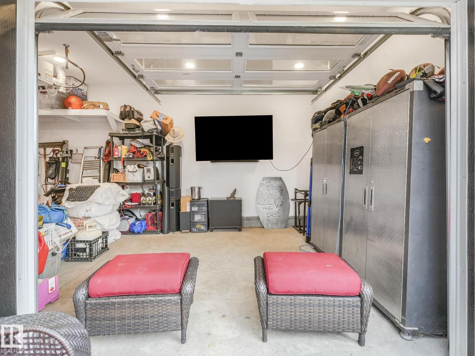 10806 134 ST NW - 9