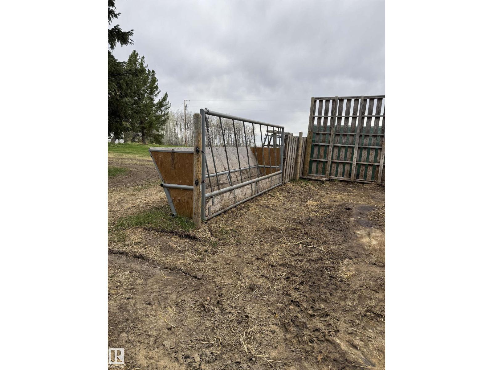 4104 TWP ROAD 473A - 27