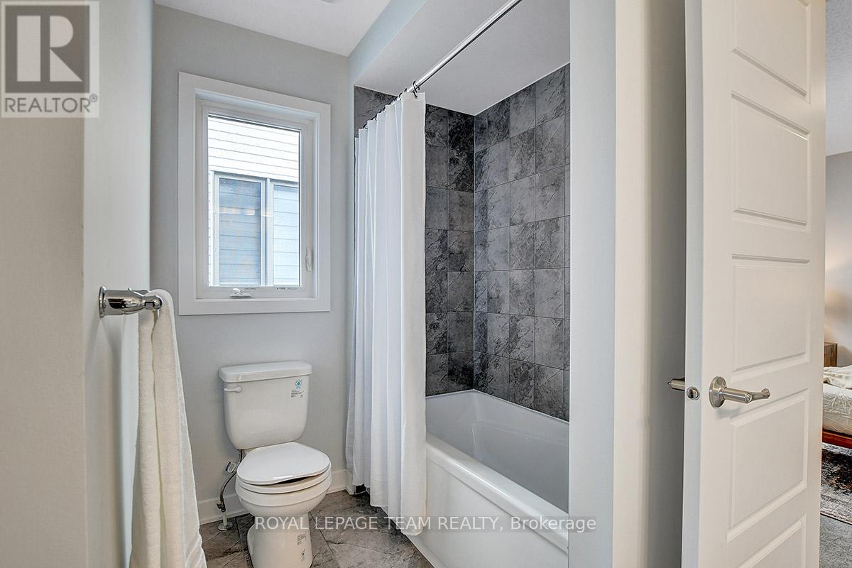 6396 OTTAWA STREET - 30