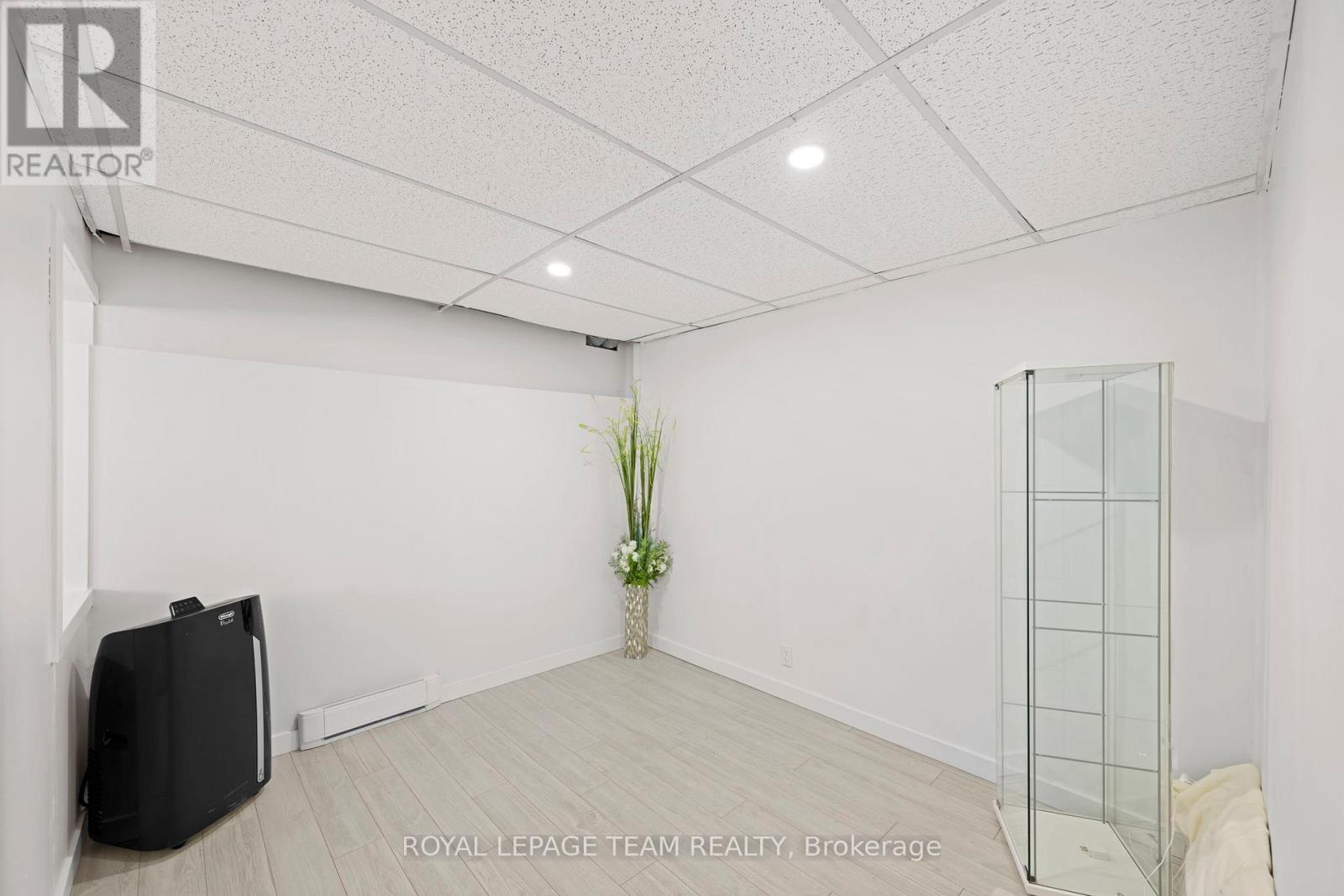 3 Bed, 2 Bath House for Sale in Ottawa – 41C FORESTER CRESCENT, Ottawa – MLS# X13151758 - Image 7