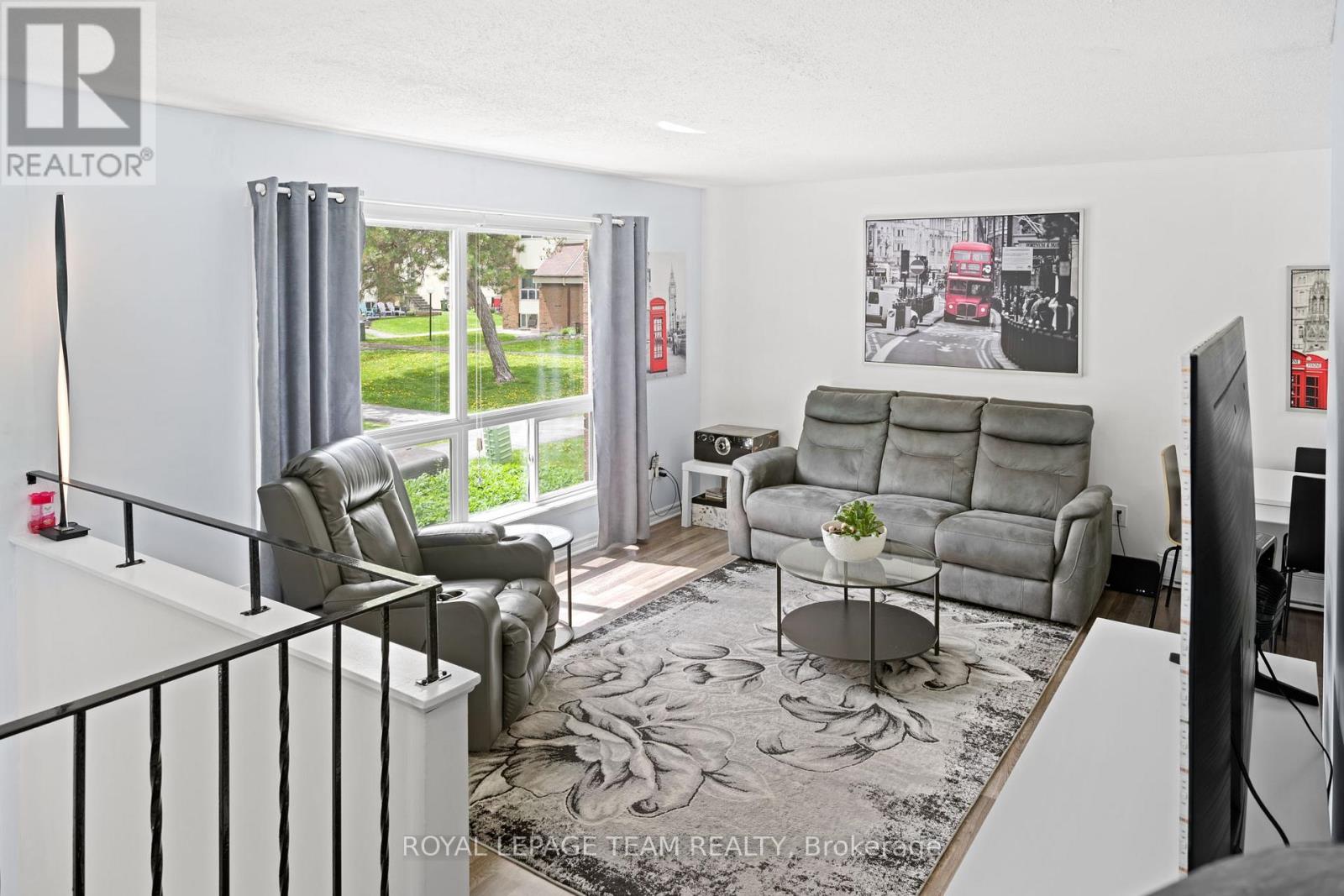 41C FORESTER CRESCENT - 4