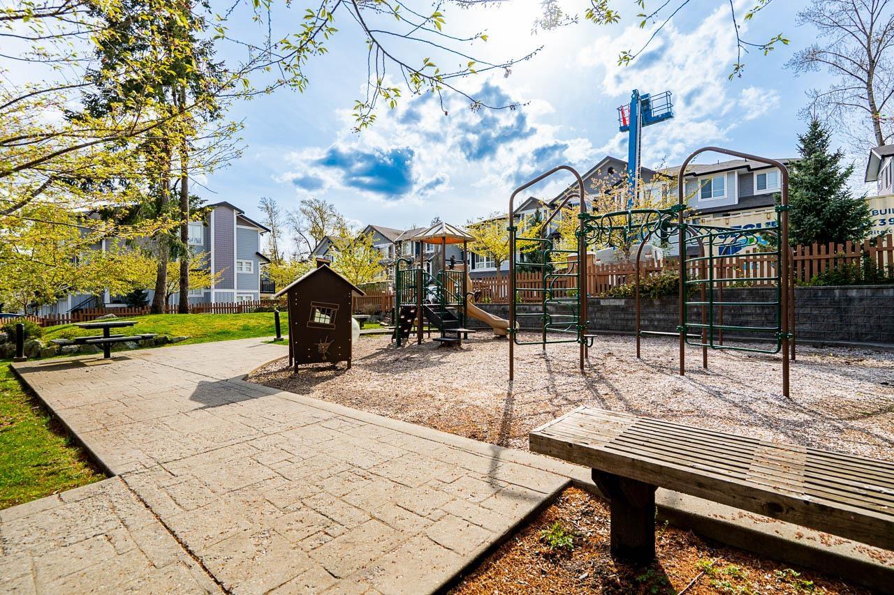 28 7157 210 STREET, Langley