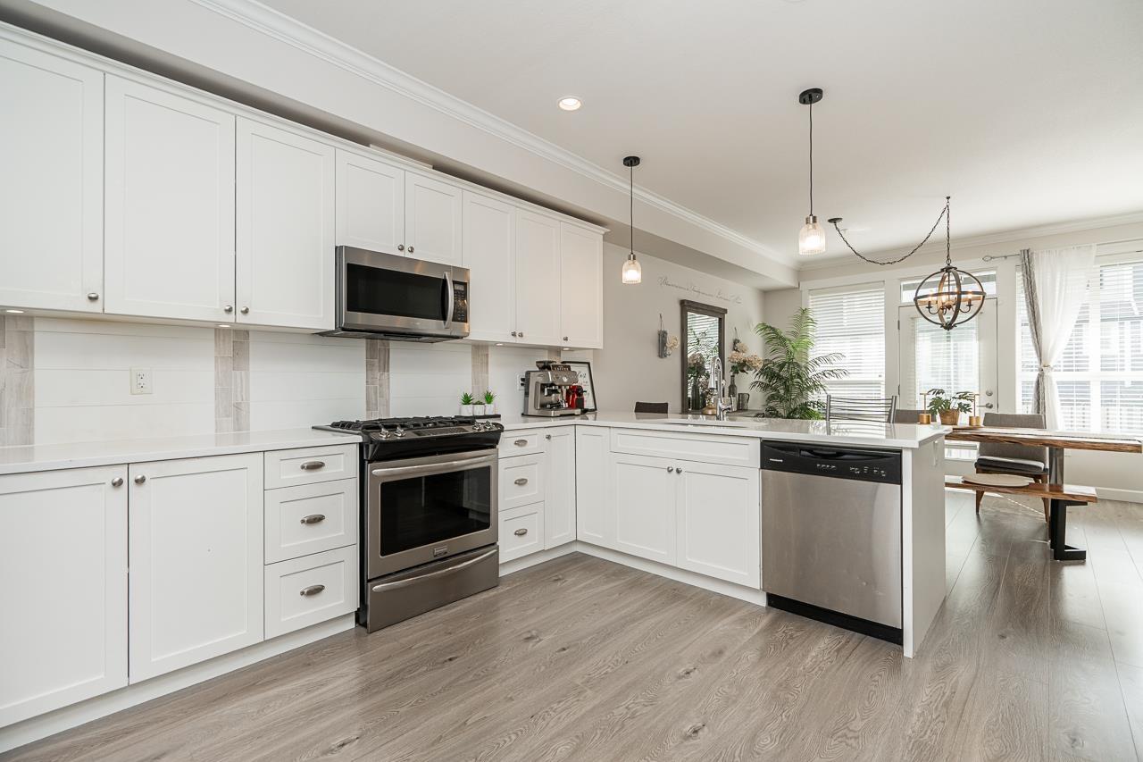 28 7157 210 STREET, Langley