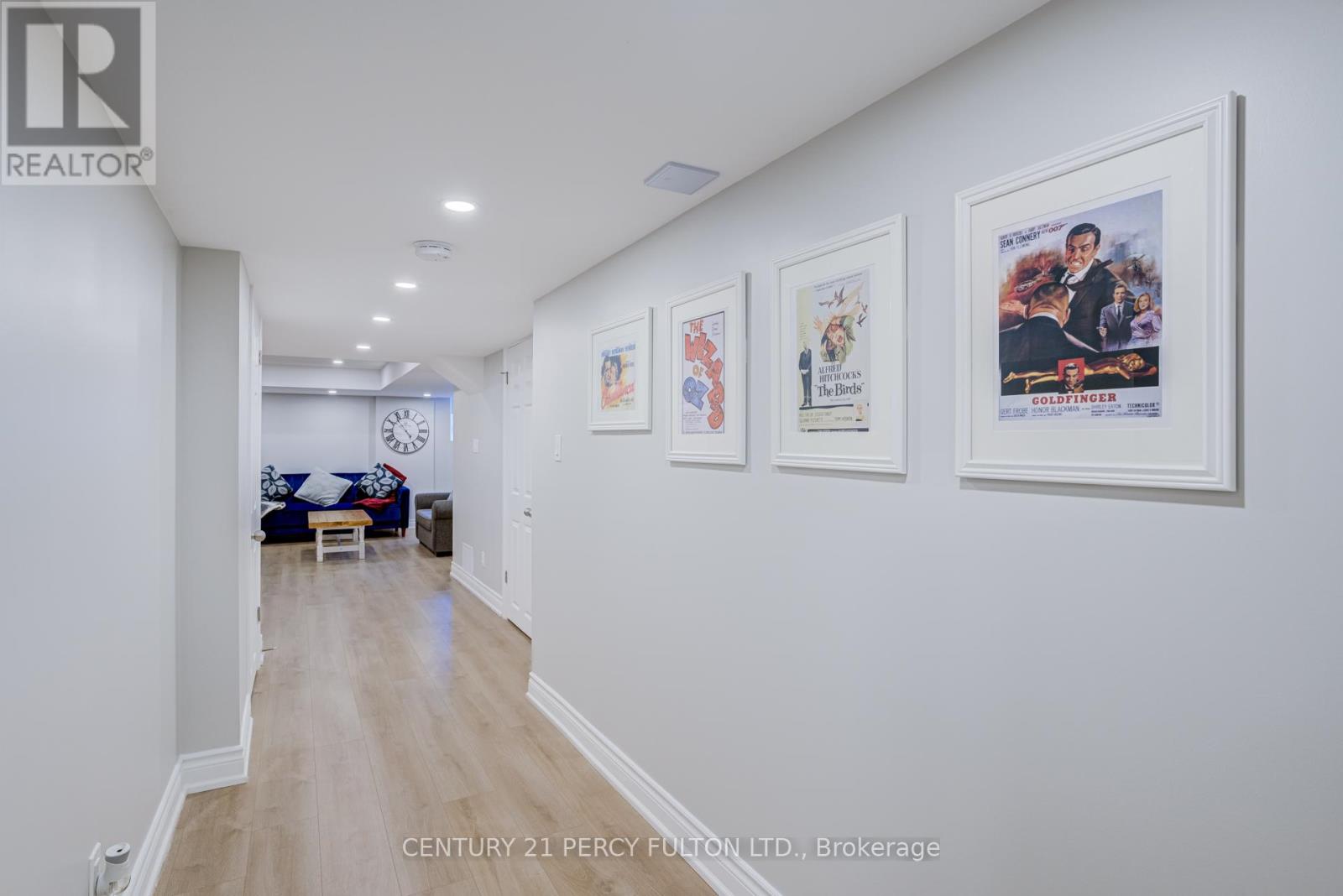 49 BETTINA PLACE - 32