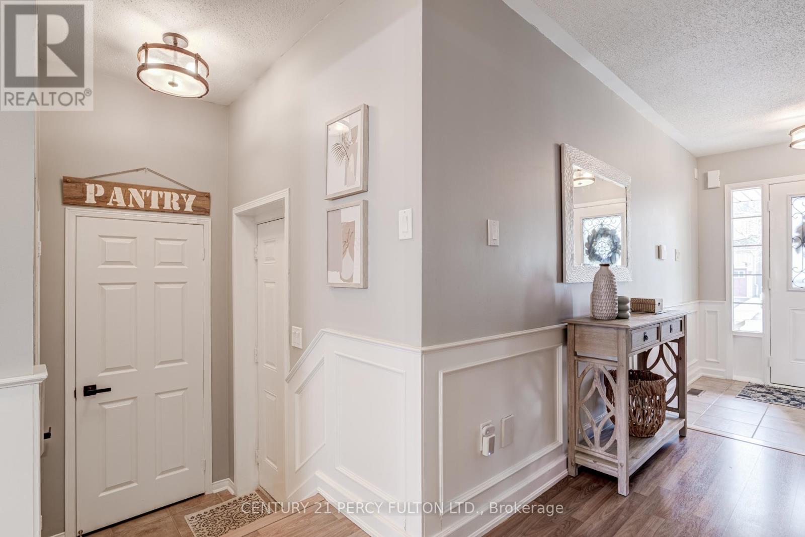 49 BETTINA PLACE - 7