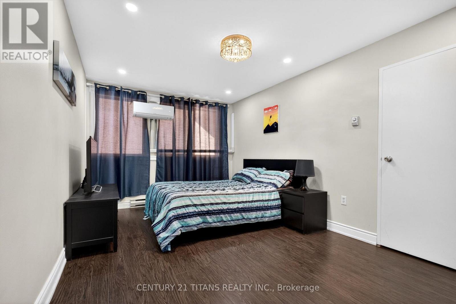 #1018 100 MORNELLE COURT - 14