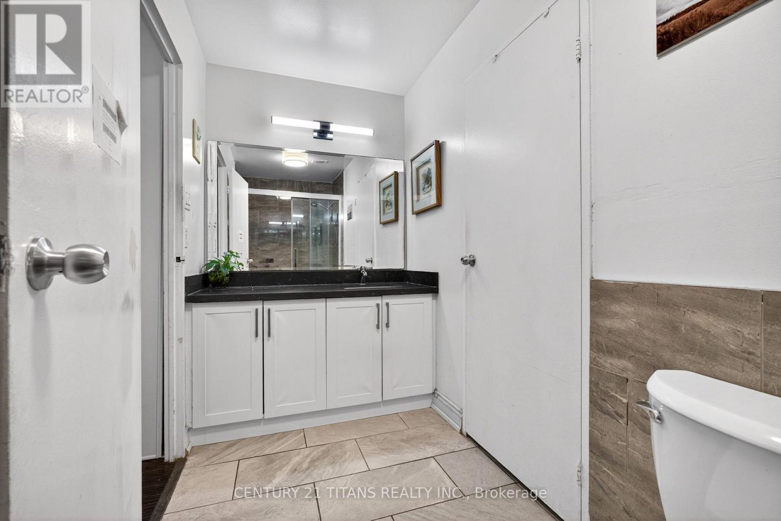 #1018 100 MORNELLE COURT - 21