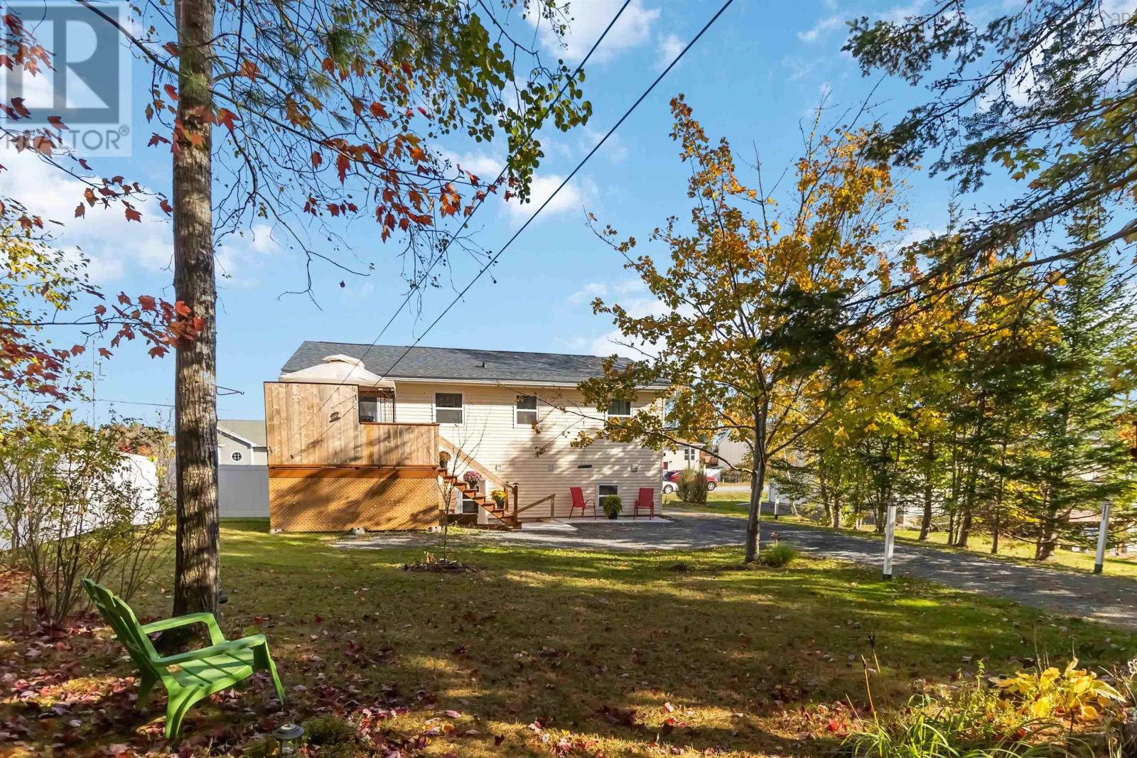 45 Grove Avenue - 34