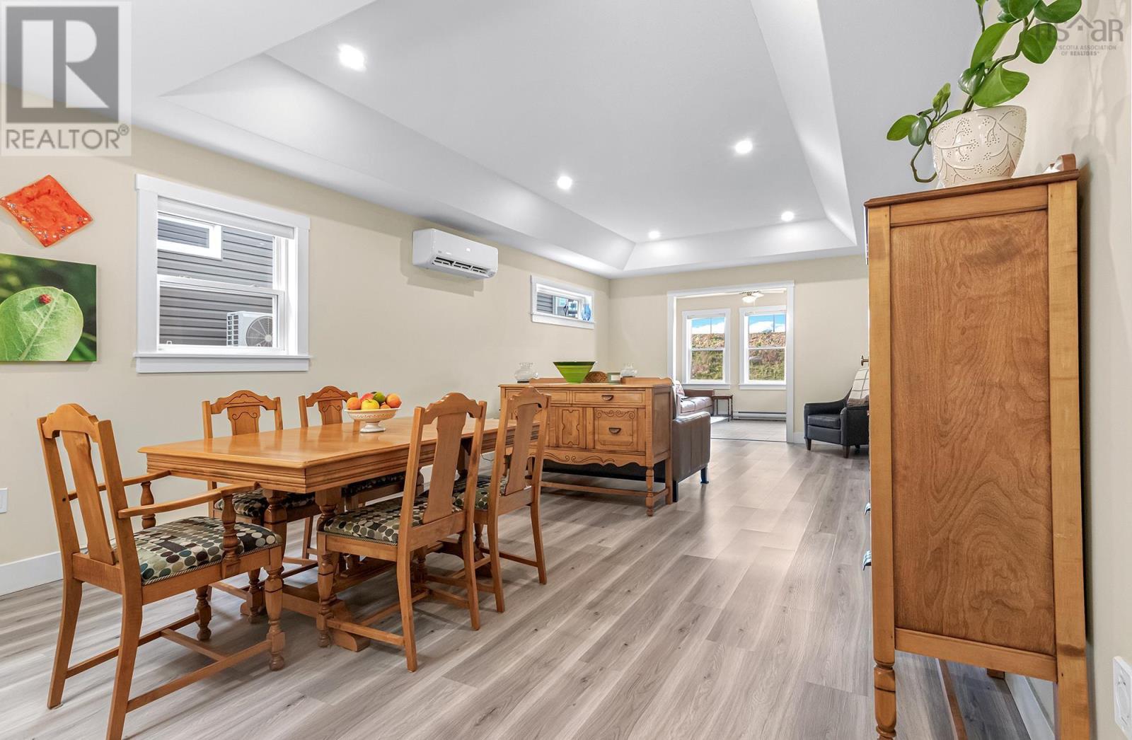 30 Elizabeth Avenue - 27