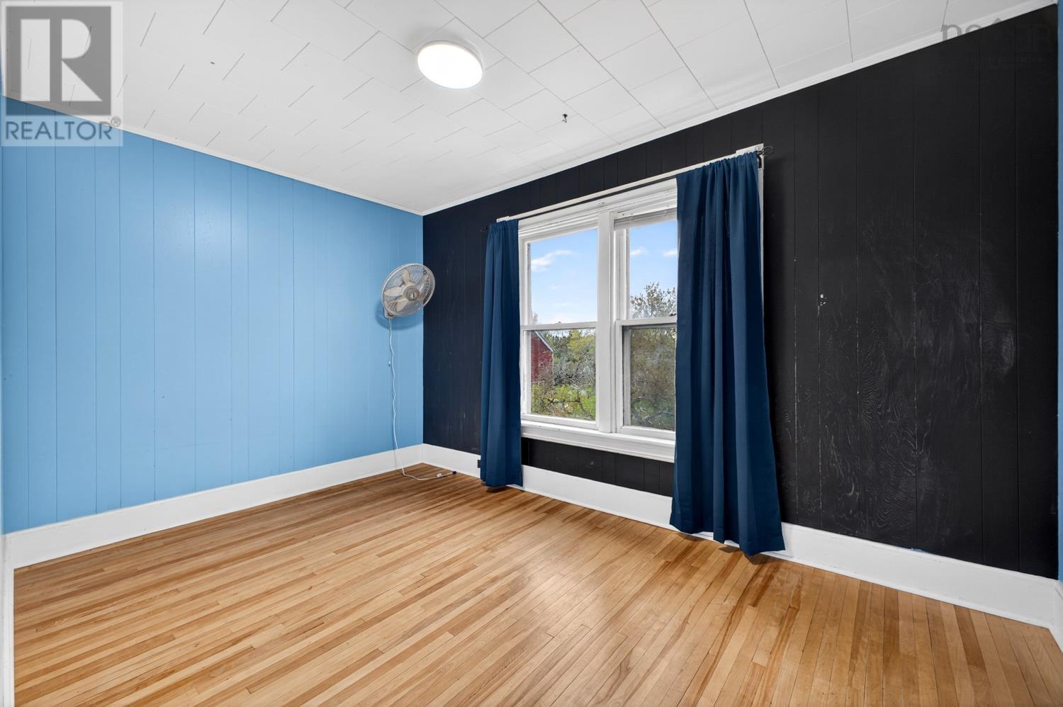 17 RIVERSIDE Avenue - 23