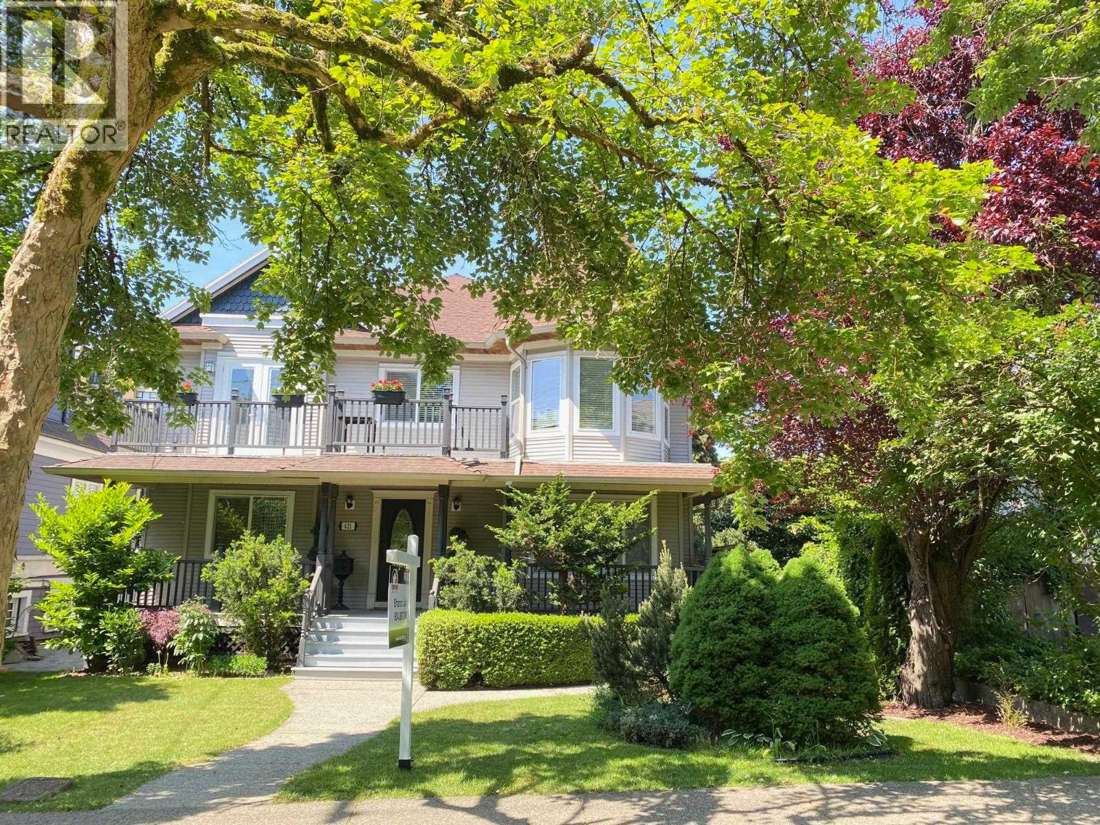 421 KELLY STREET, New Westminster