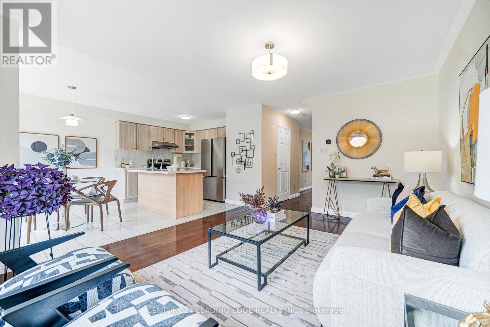 15 VINELAND STREET - 16
