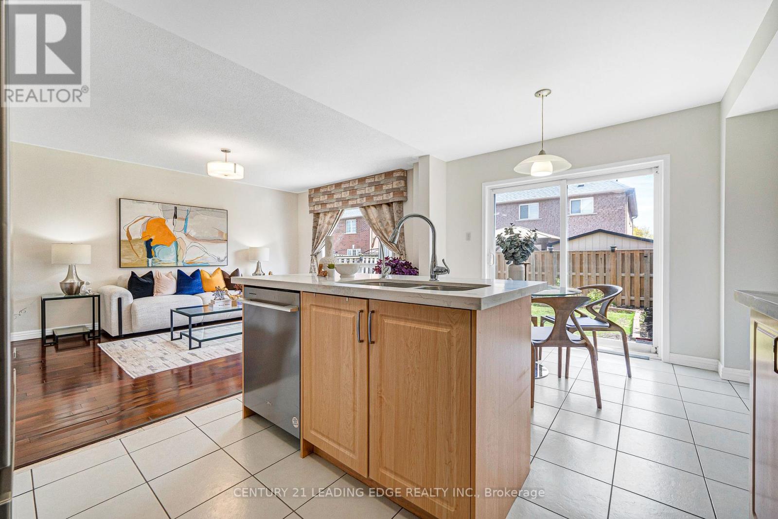 15 VINELAND STREET - 20
