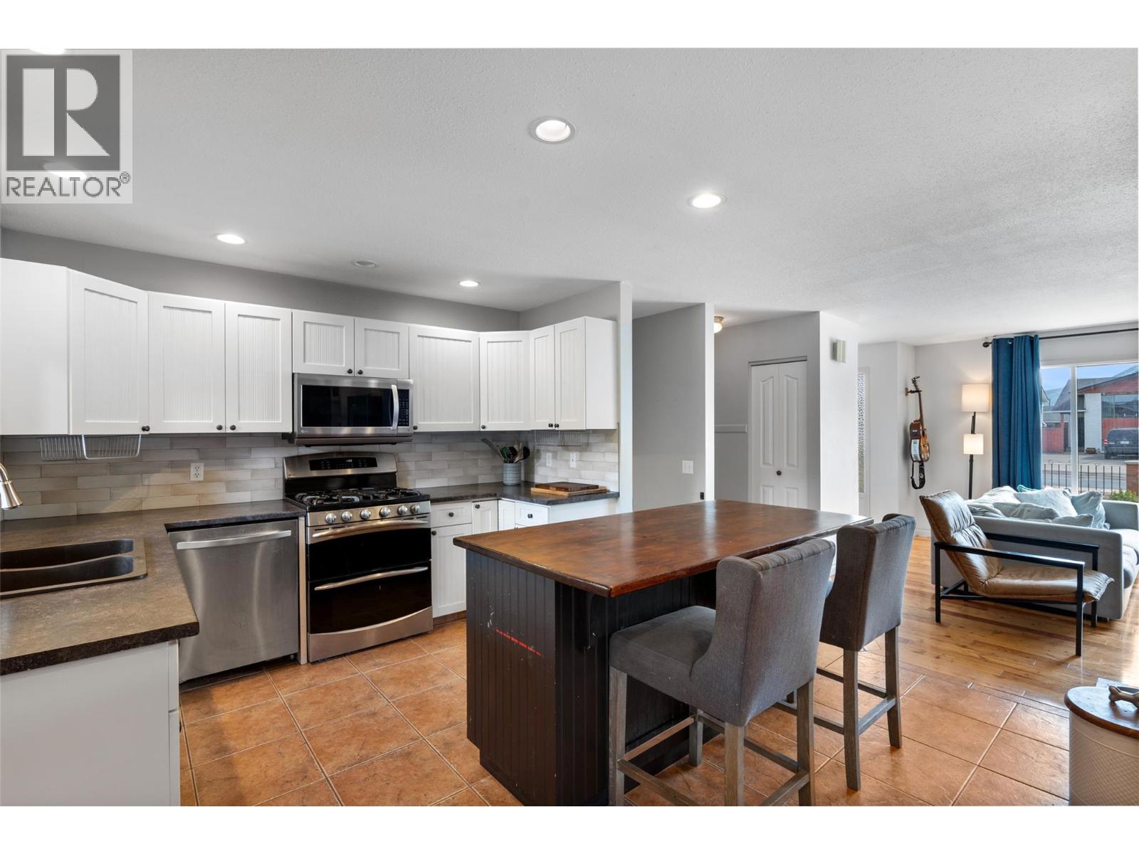 850 WINDBREAK Street - 13