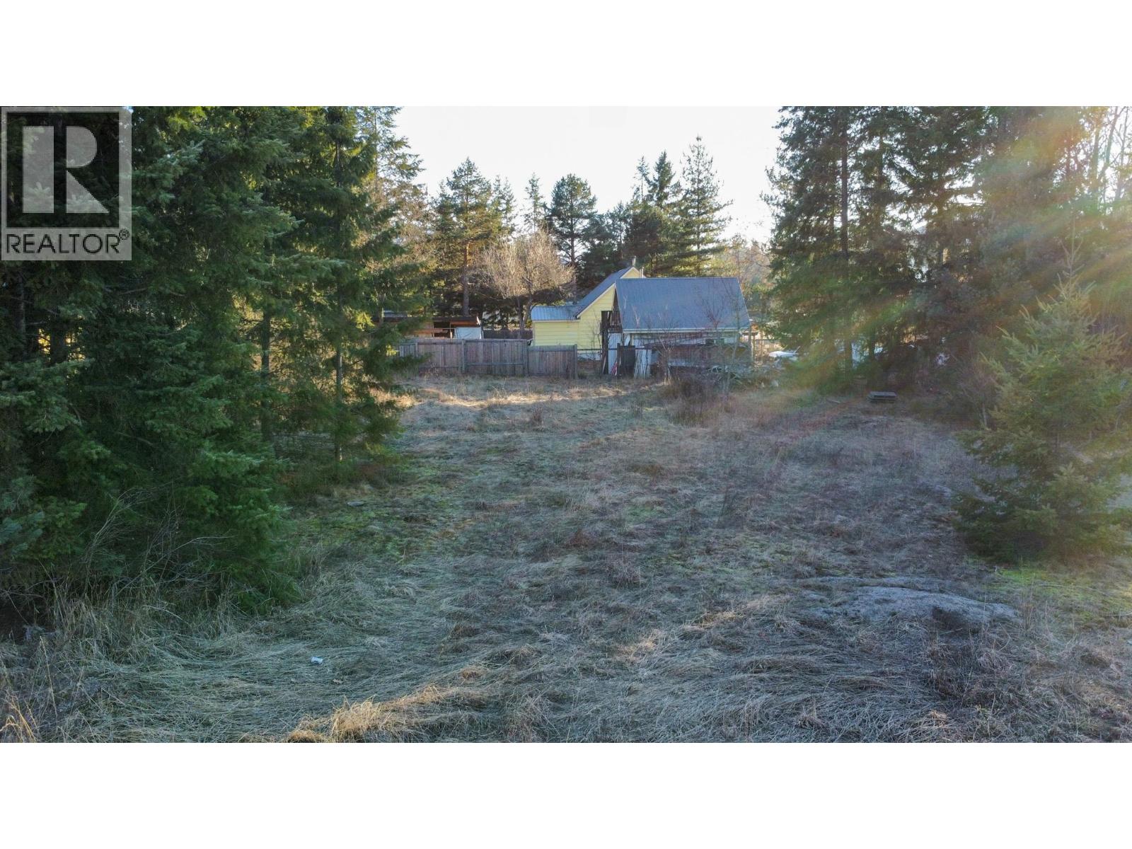 Arthur Street Lot# 1, Slocan — photo 3