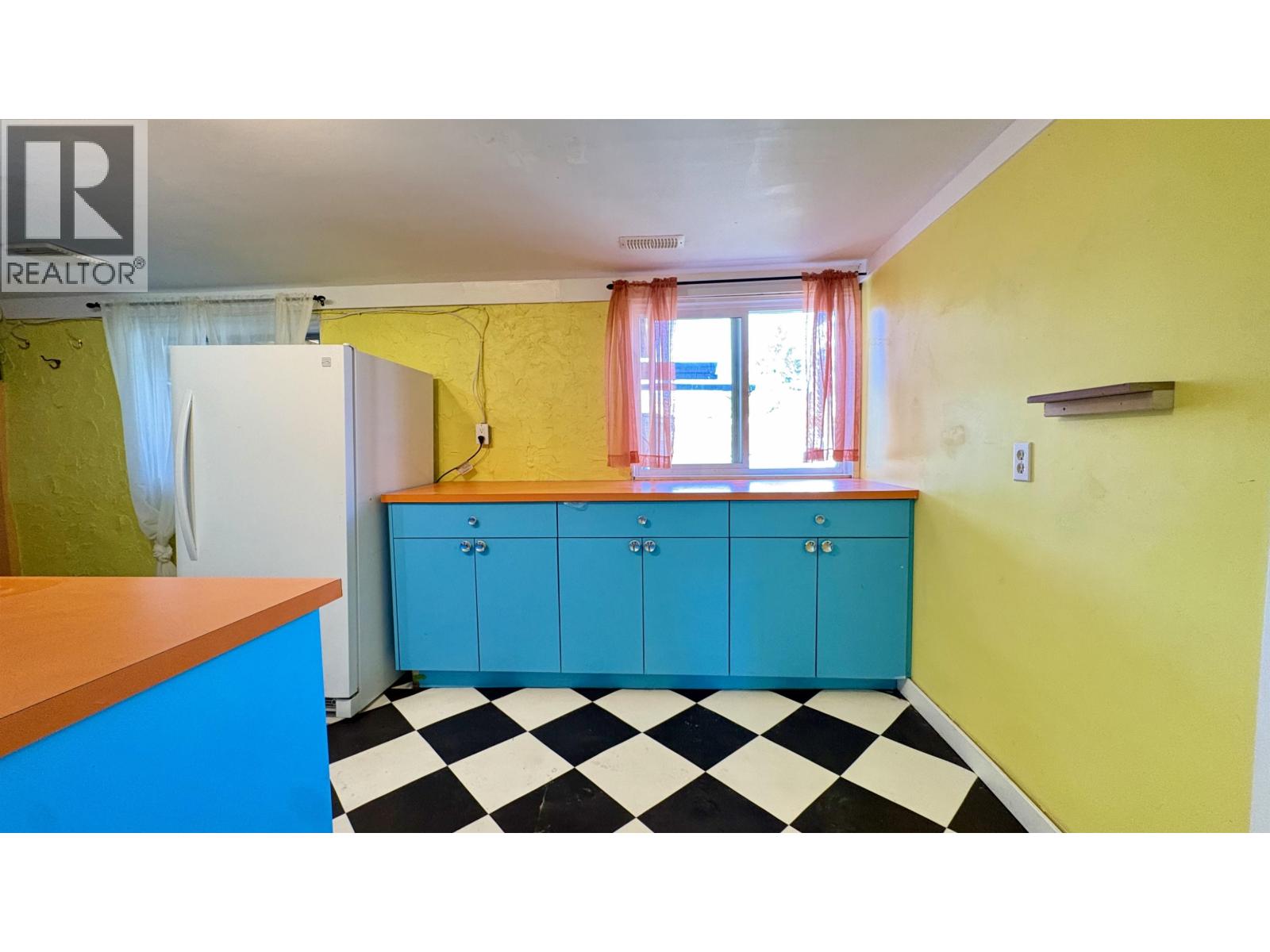 731 HARPER STREET - 18