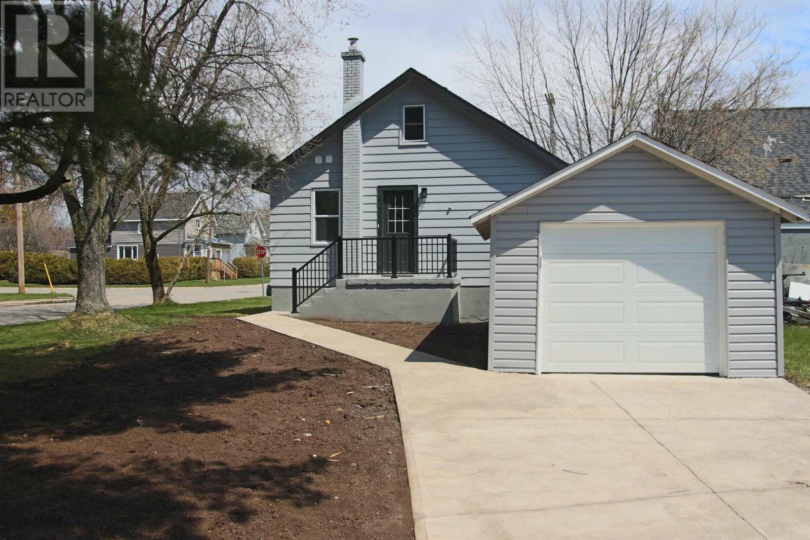 35 Walnut ST, Sault Ste. Marie, Ontario, P6B2E3 — Photo 28
