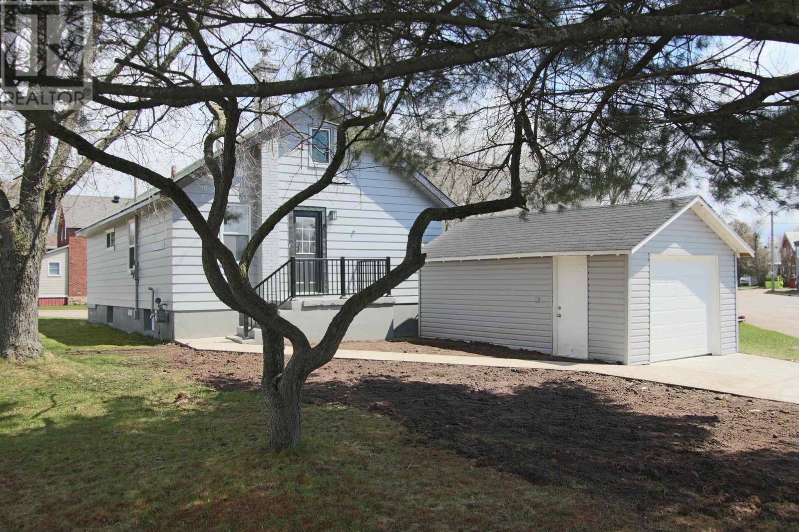 35 Walnut ST, Sault Ste. Marie, Ontario, P6B2E3 — Photo 23