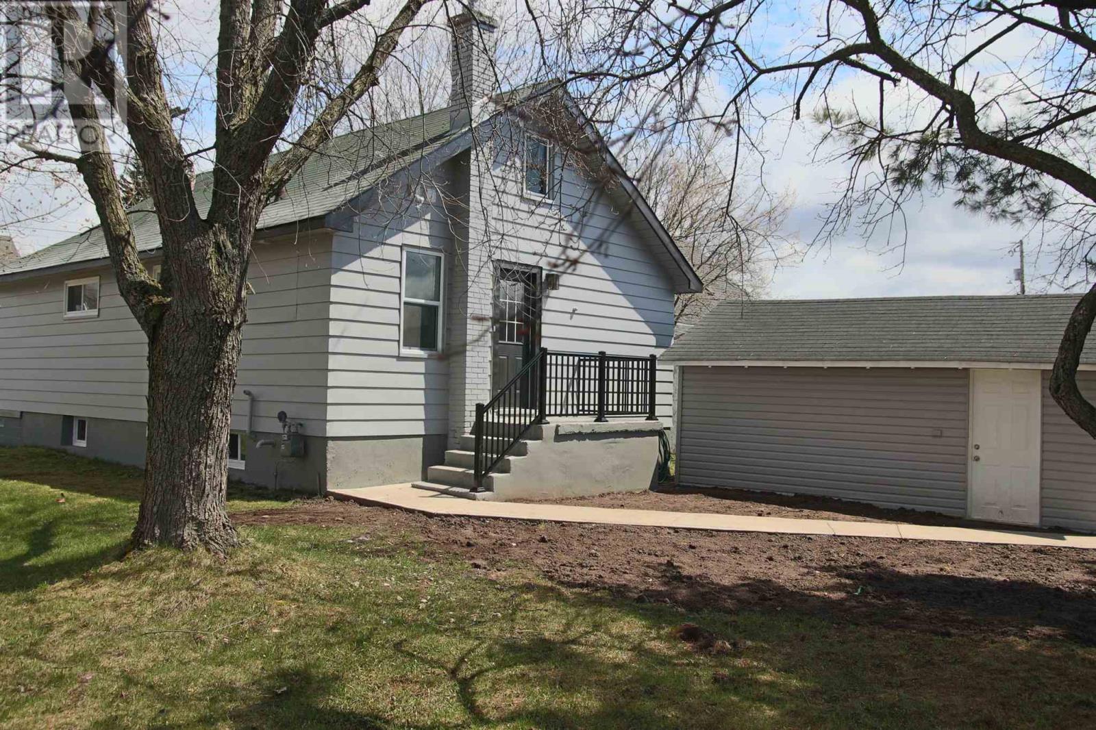 35 Walnut ST, Sault Ste. Marie, Ontario, P6B2E3 — Photo 20