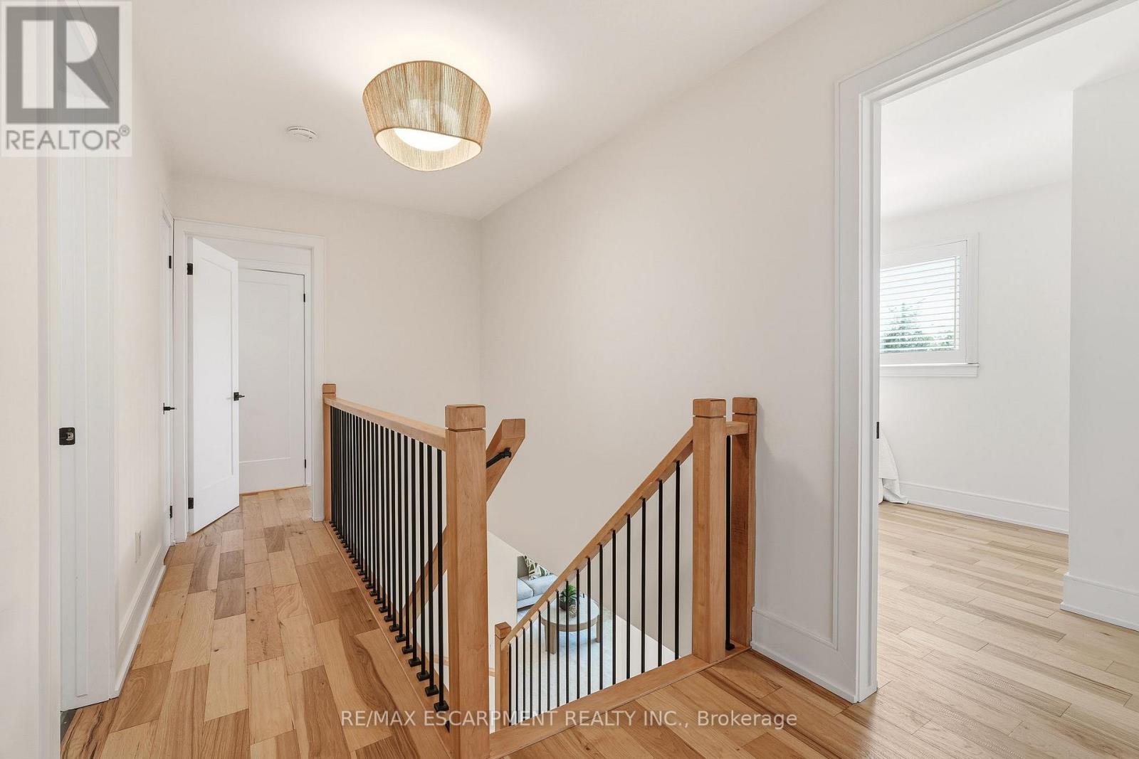 2347 TWEEDSMUIR COURT - 23