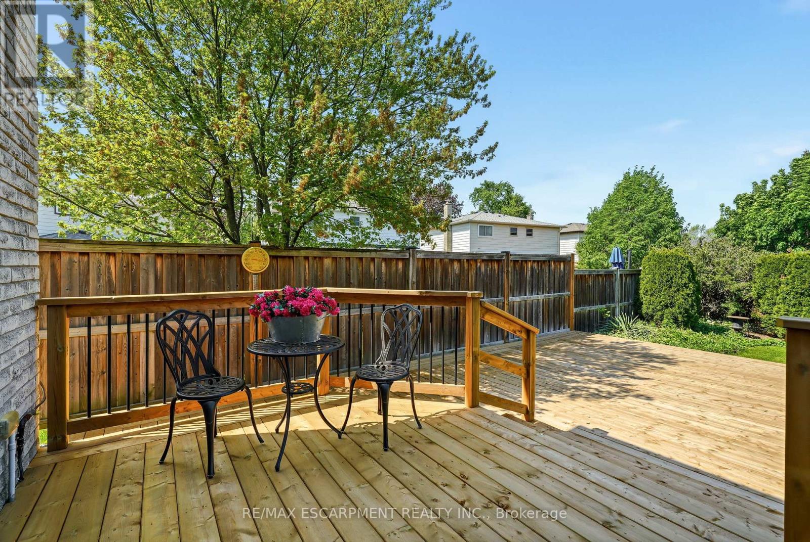 2347 TWEEDSMUIR COURT - 42