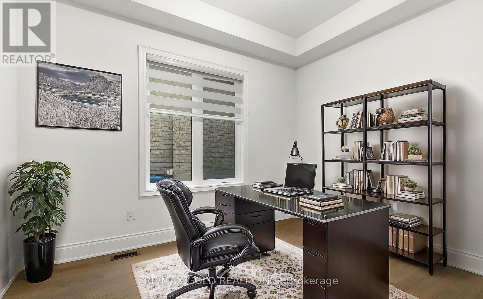 32 DOTCHSON AVENUE - 4