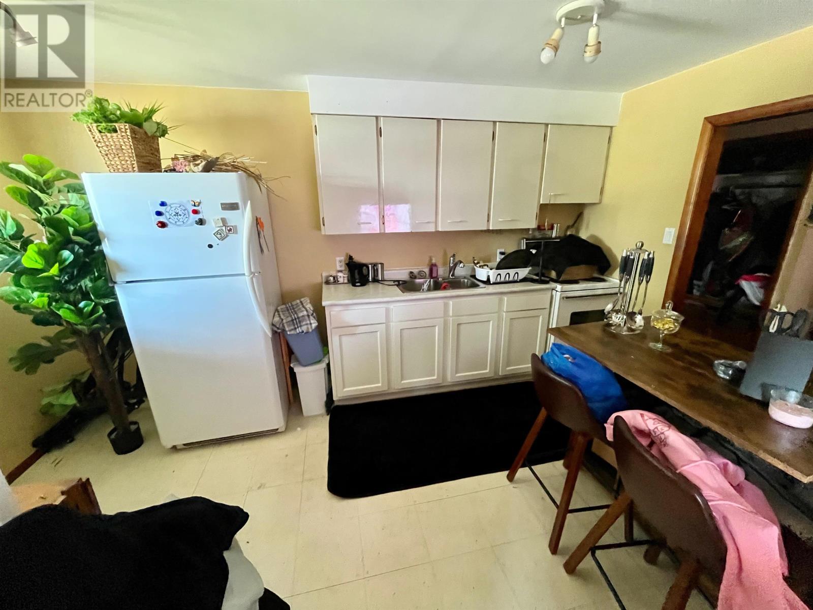 3 King ST - 12