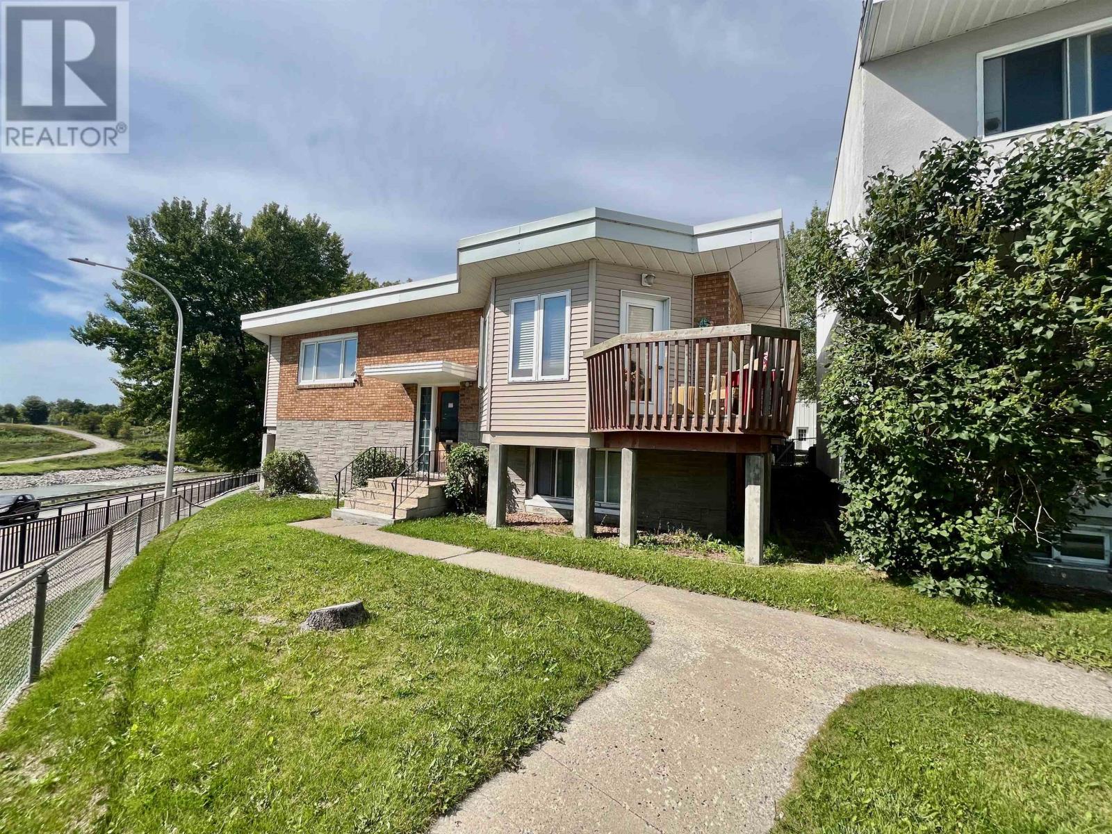 3 King ST - 34